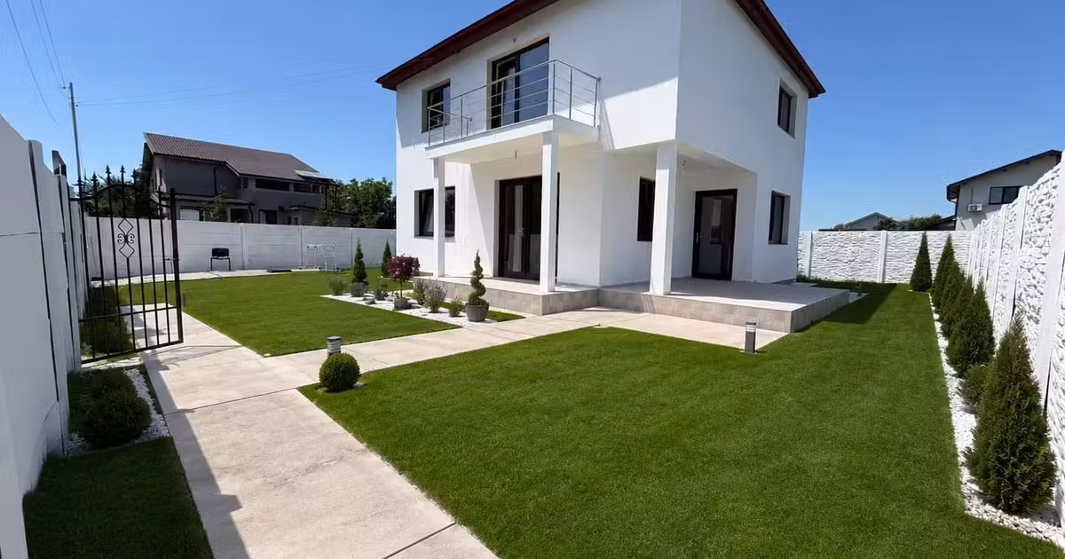 Casă de vânzare cu 4 camere în Berceni