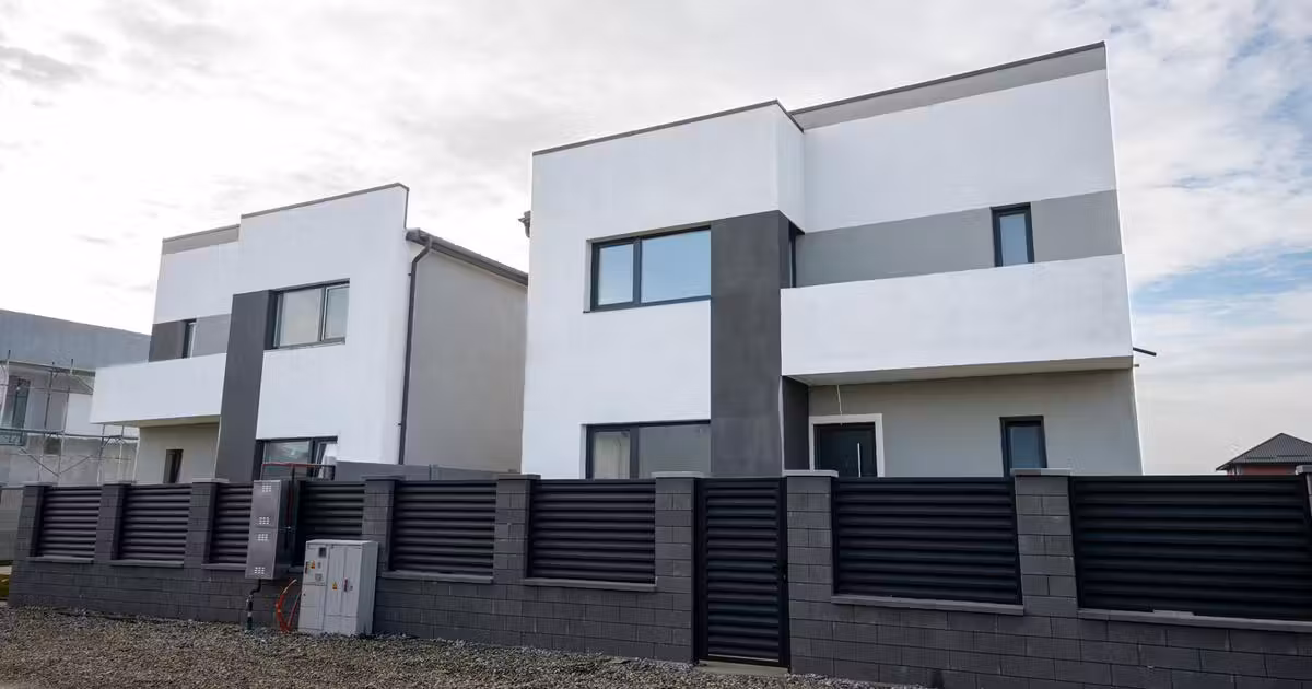 Casă individuală de vânzare cu 4 camere în Berceni