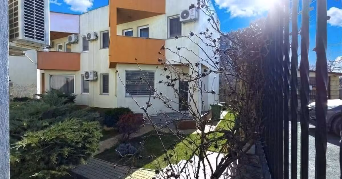 Duplex de vânzare cu 3 camere, mobilat în Năvodari