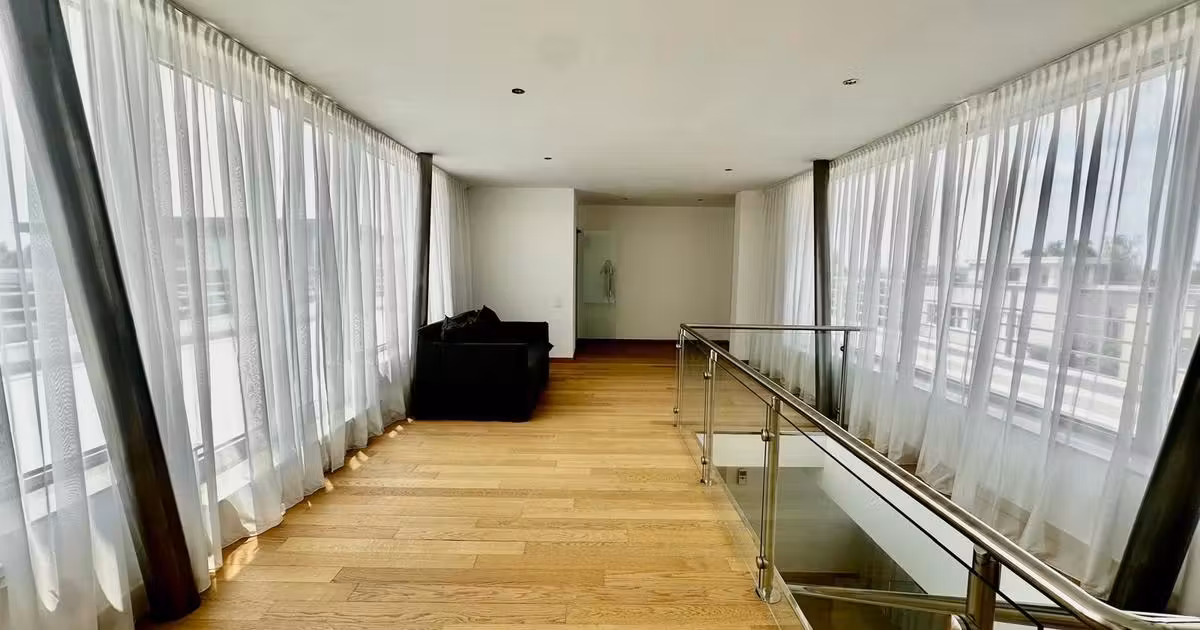 Casă individuală de vânzare cu 6 camere, mobilată în zona Iancu Nicolae, Sector 1