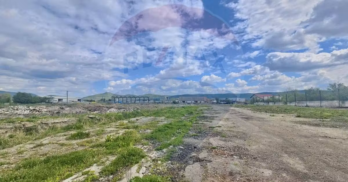 Teren Construcții intravilan de vânzare de 36812 mp, în Aiud