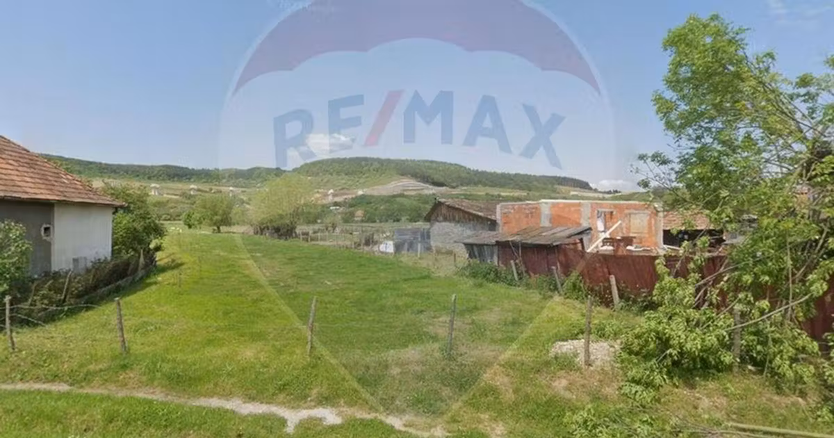 Teren Construcții intravilan de vânzare de 1330 mp, în Sânpaul