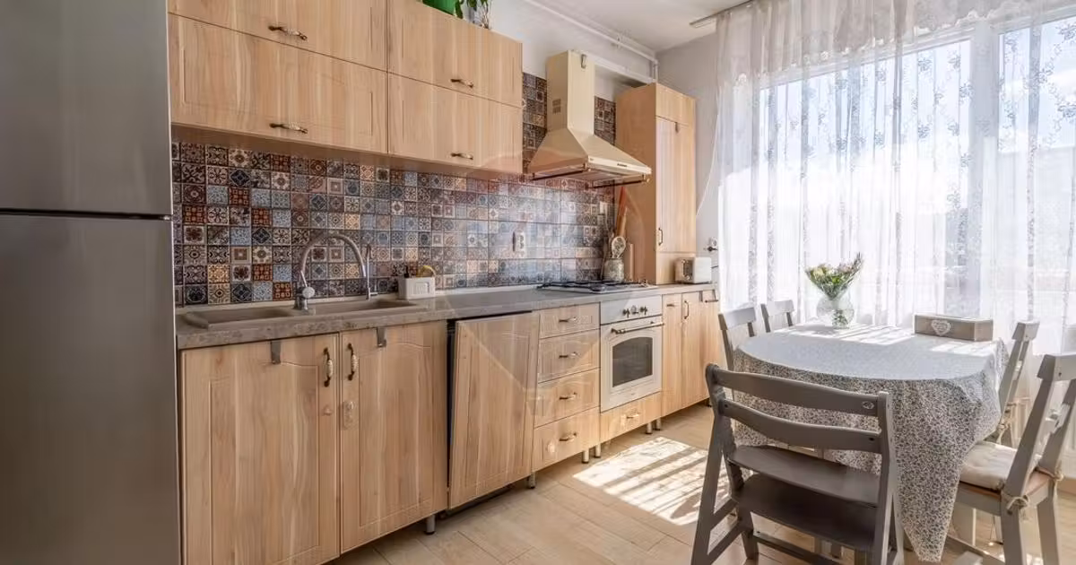 Apartament de vânzare cu 2 camere, mobilat în Florești