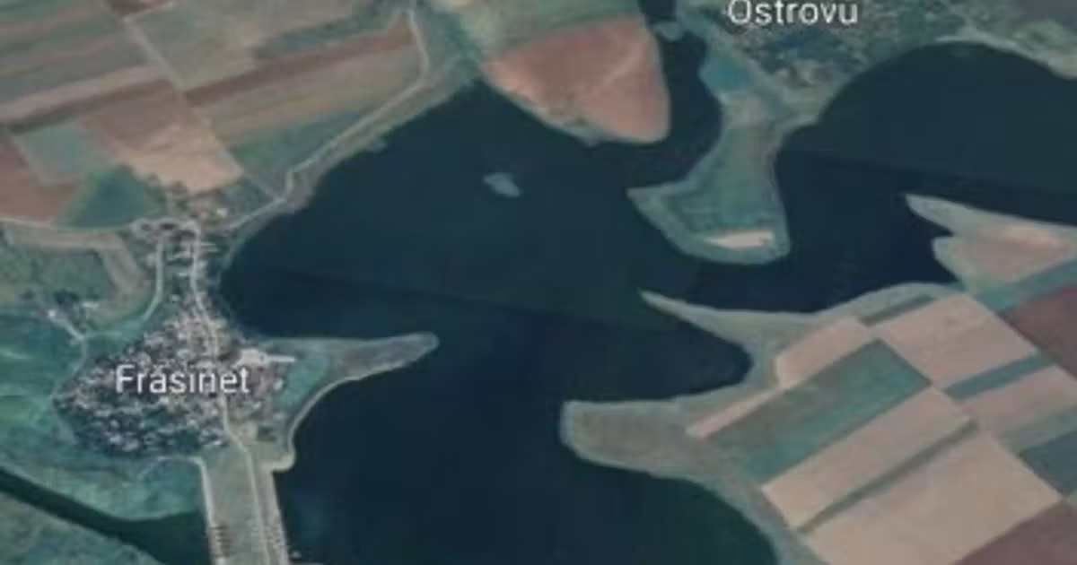 Teren Construcții intravilan de vânzare de 1622 mp, în Frăsinet