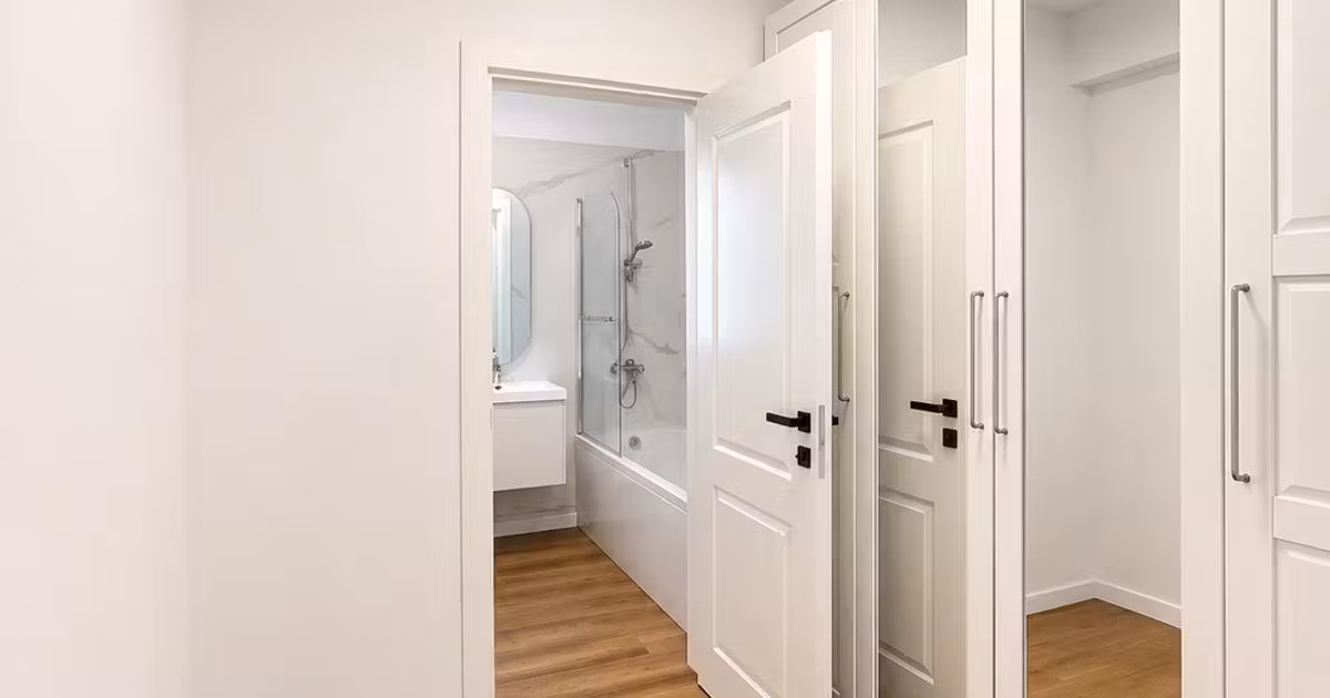 Casă individuală de vânzare cu 4 camere în Tunari
