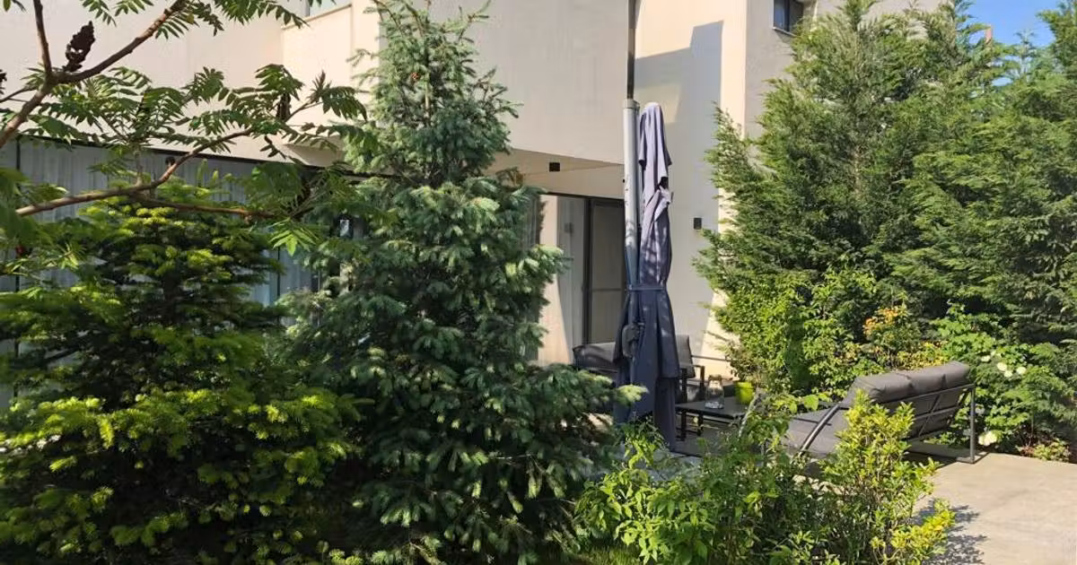 Casă de vânzare cu 6 camere, mobilată în zona Băneasa, Sector 1