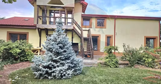 Casă Periferie
