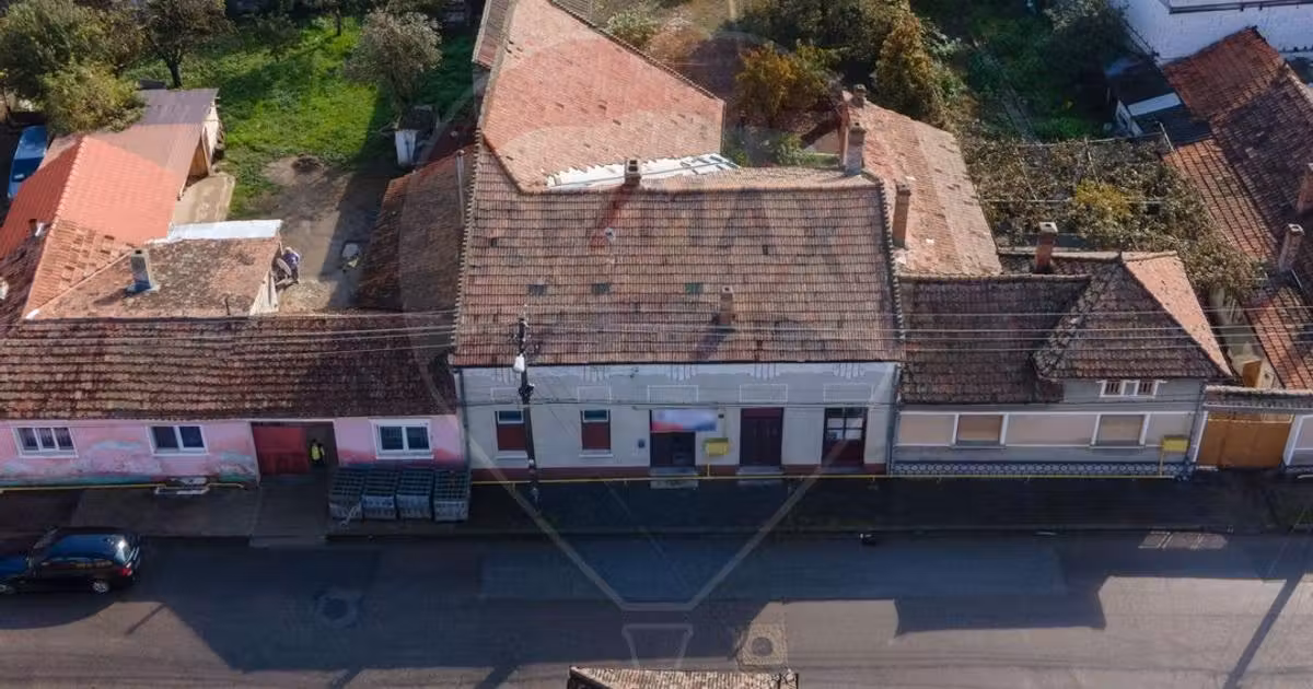 Casă de vânzare cu 4 camere în Orăștie