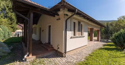 Casă Poiana Mărului