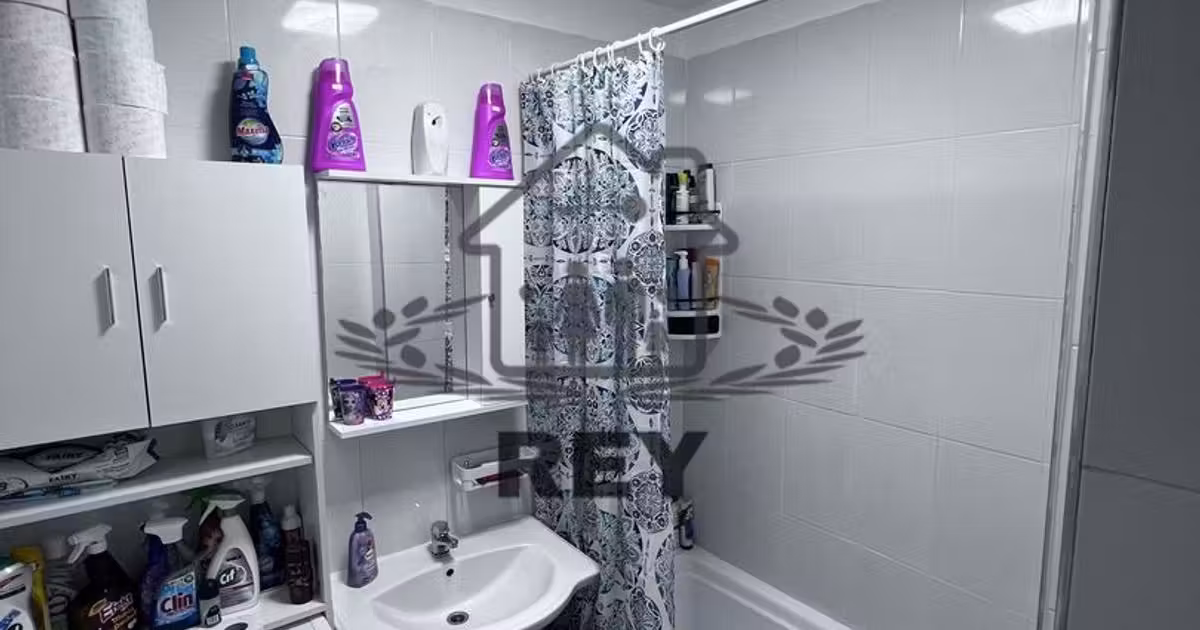 Apartament de vânzare cu 3 camere în zona Turnișor, Sibiu