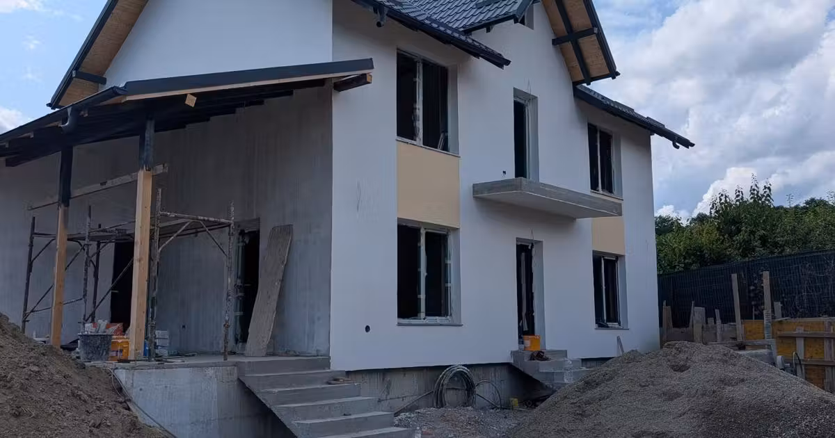 Casă individuală de vânzare cu 4 camere în Măgura