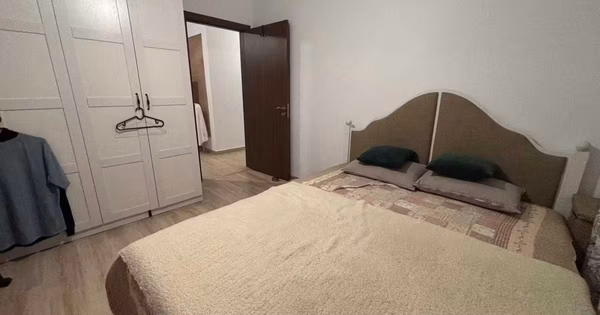 Apartament de vânzare cu 2 camere, mobilat în zona Păcii, Sector 6