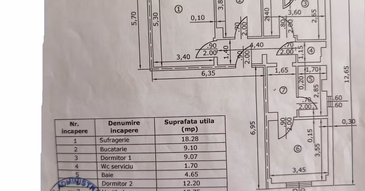 Apartament de vânzare cu 3 camere în zona Republicii, Ploiești