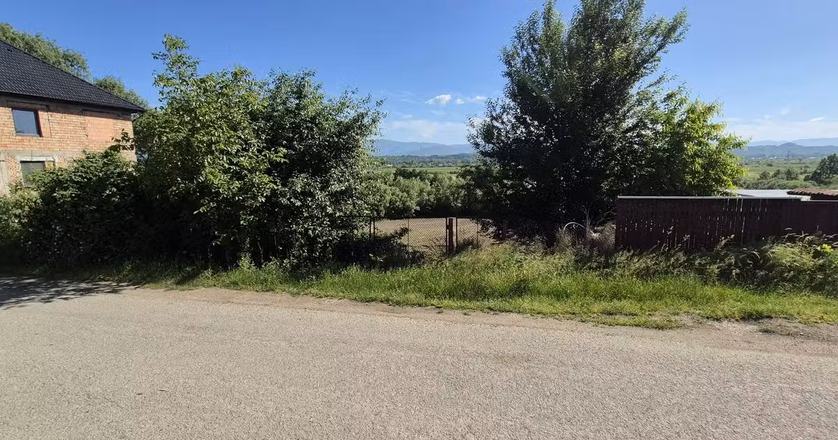 Teren intravilan de vânzare de 1290 mp, în Coltău