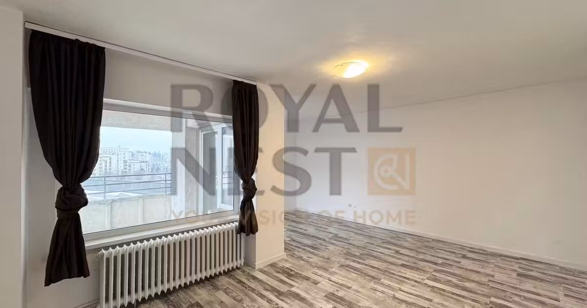 Apartament de vânzare cu 4 camere în zona 15 Noiembrie, Brașov