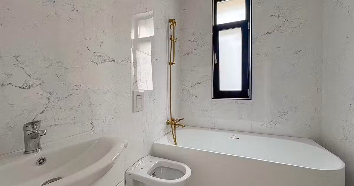Apartament de vânzare cu 3 camere în Sinaia