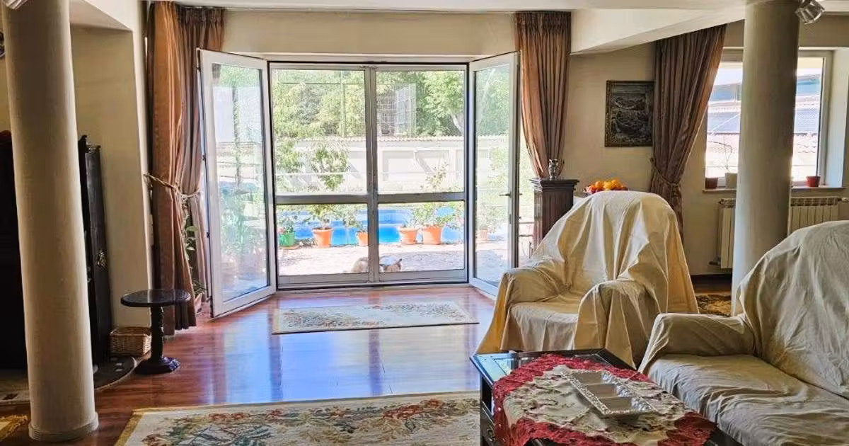 Casă individuală de vânzare cu 11 camere, mobilată în zona Pipera, Sector 1