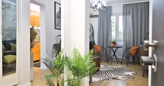 Apartament Titan
