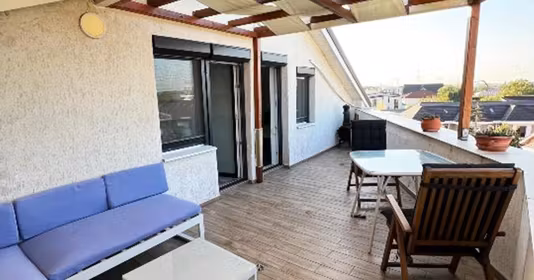 Apartament Titan