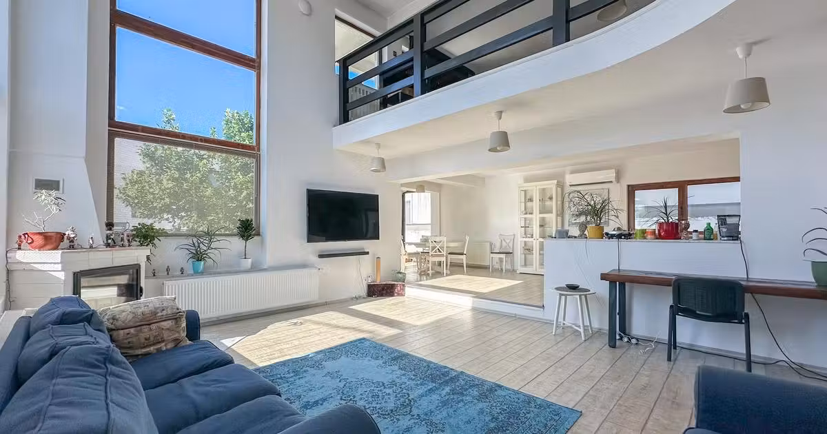 Casă individuală de vânzare cu 7 camere în zona Iancu Nicolae, Sector 1