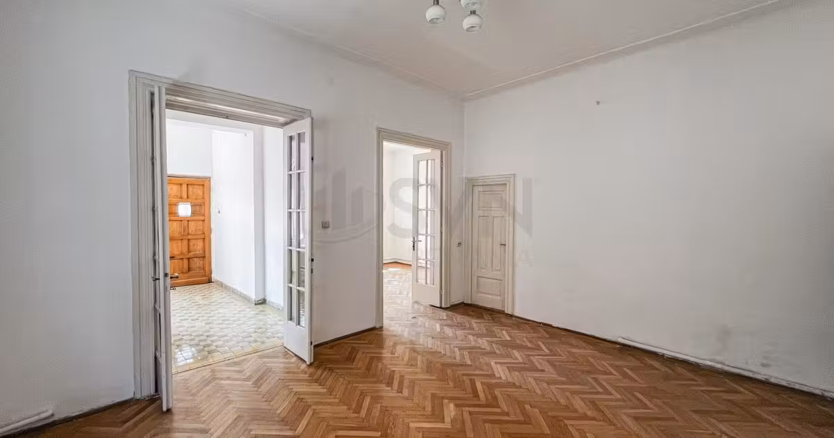 Casă individuală de vânzare cu 5 camere în zona Barbu Văcărescu, Sector 2