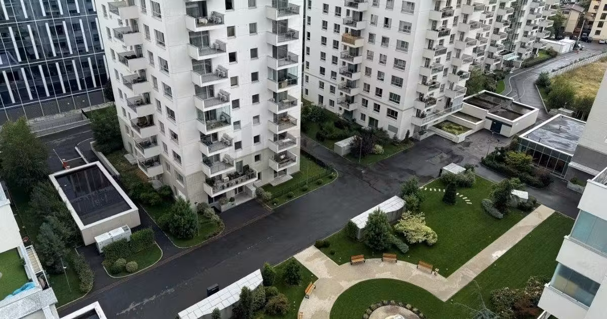 Apartament de vânzare cu 2 camere, mobilat în zona 1 Mai, Sector 1