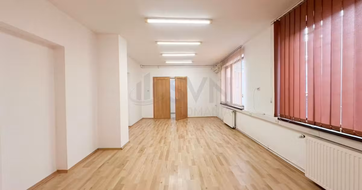Casă individuală de vânzare cu 9 camere în zona Pache Protopopescu, Sector 2