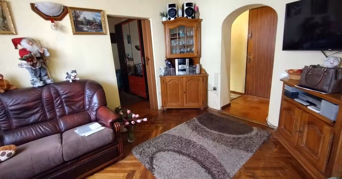 Apartament de vânzare cu 3 camere în zona P-ța Dorobanți, Sector 1