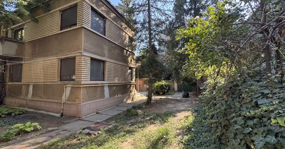 Casă individuală de vânzare cu 5 camere în zona Casin, Sector 1