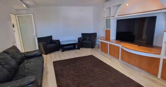 Apartament Militari