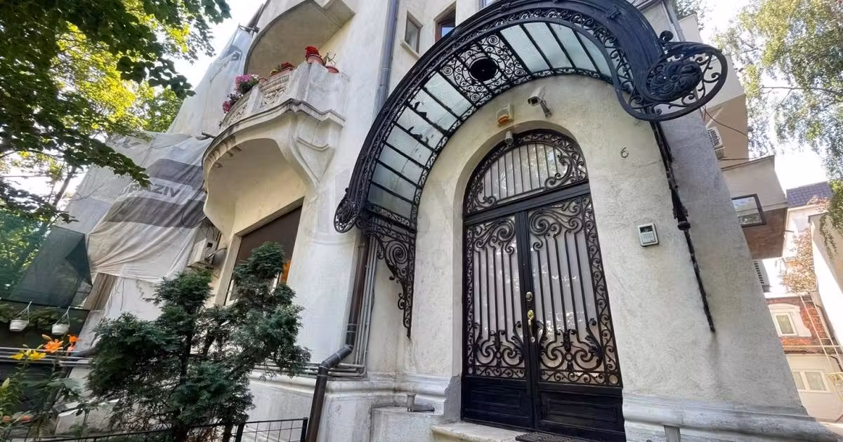 Apartament de vânzare cu 5 camere, mobilat în zona Capitale, Sector 1