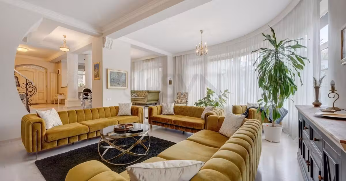Casă individuală de vânzare cu 7 camere în zona Iancu Nicolae, Sector 1