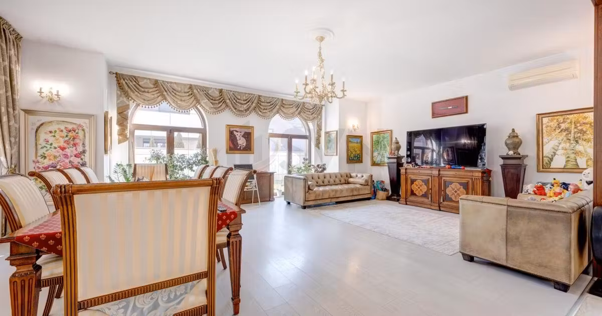 Casă individuală de vânzare cu 6 camere în zona Iancu Nicolae, Sector 1