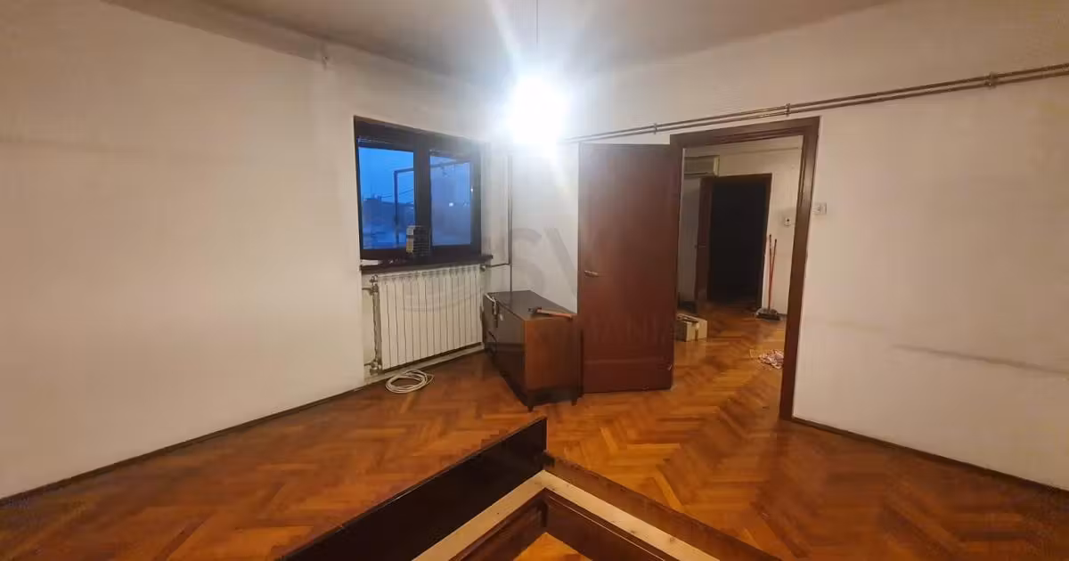 Apartament de vânzare cu 3 camere în zona P-ța Romană, Ultracentral