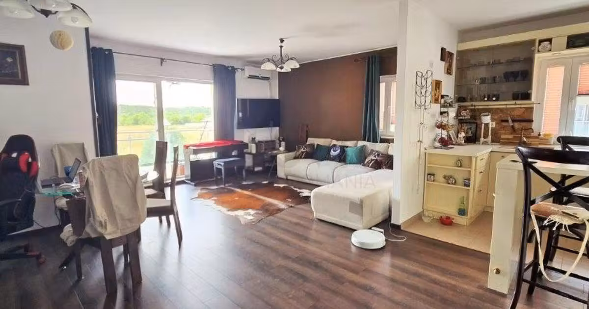 Apartament de vânzare cu 3 camere, mobilat în zona DN 1, Sector 1