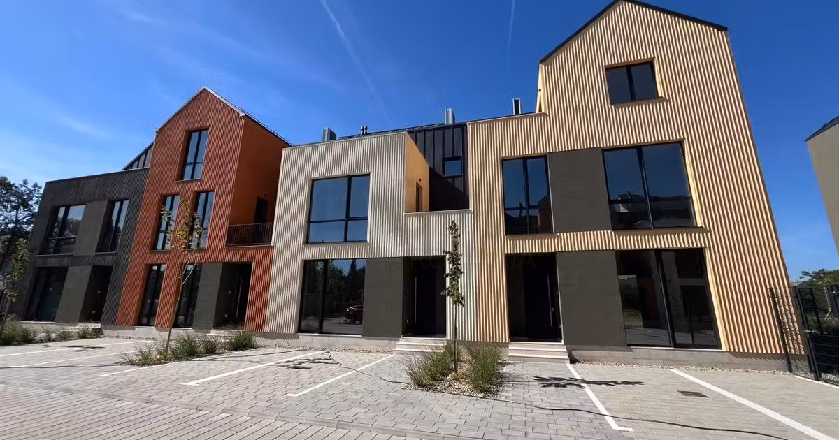 Casă individuală de vânzare cu 5 camere în zona Sisești, Sector 1