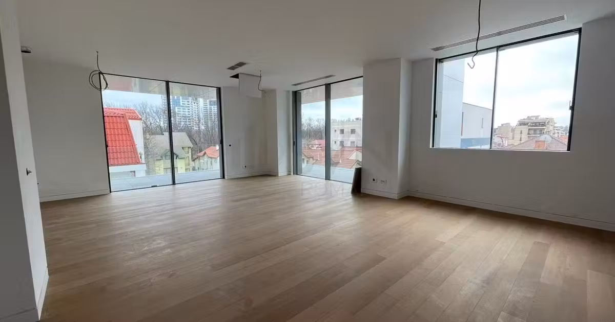 Apartament de vânzare cu 4 camere în zona Floreasca, Sector 1