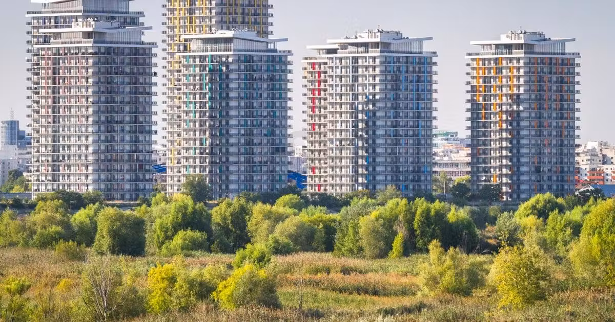 Apartament de vânzare cu 3 camere în zona Tineretului, Sector 4