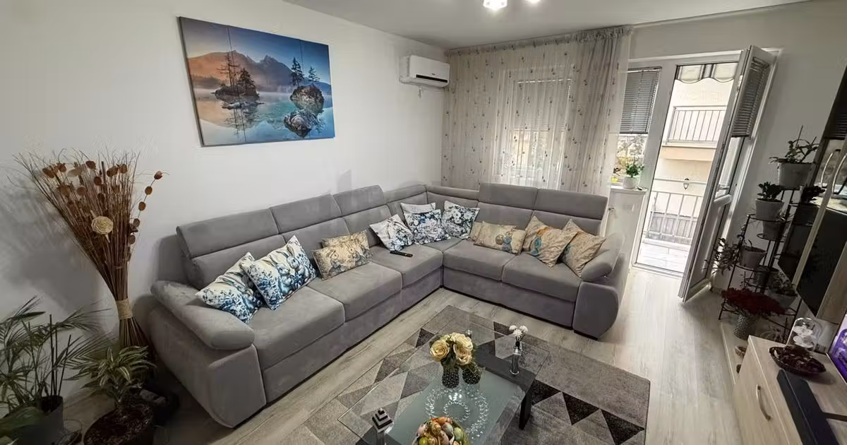 Apartament de vânzare cu 2 camere, mobilat în zona Prelungirea Ghencea, Sector 6