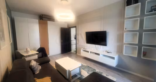 Apartament Titan