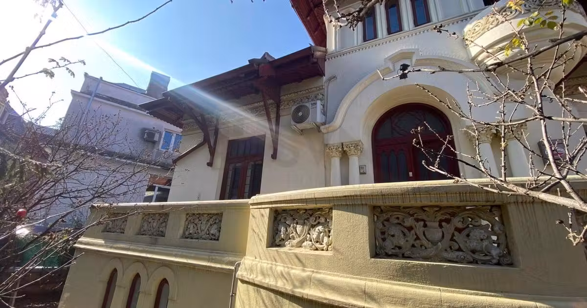 Casă individuală de vânzare cu 10 camere în zona Cișmigiu, Ultracentral