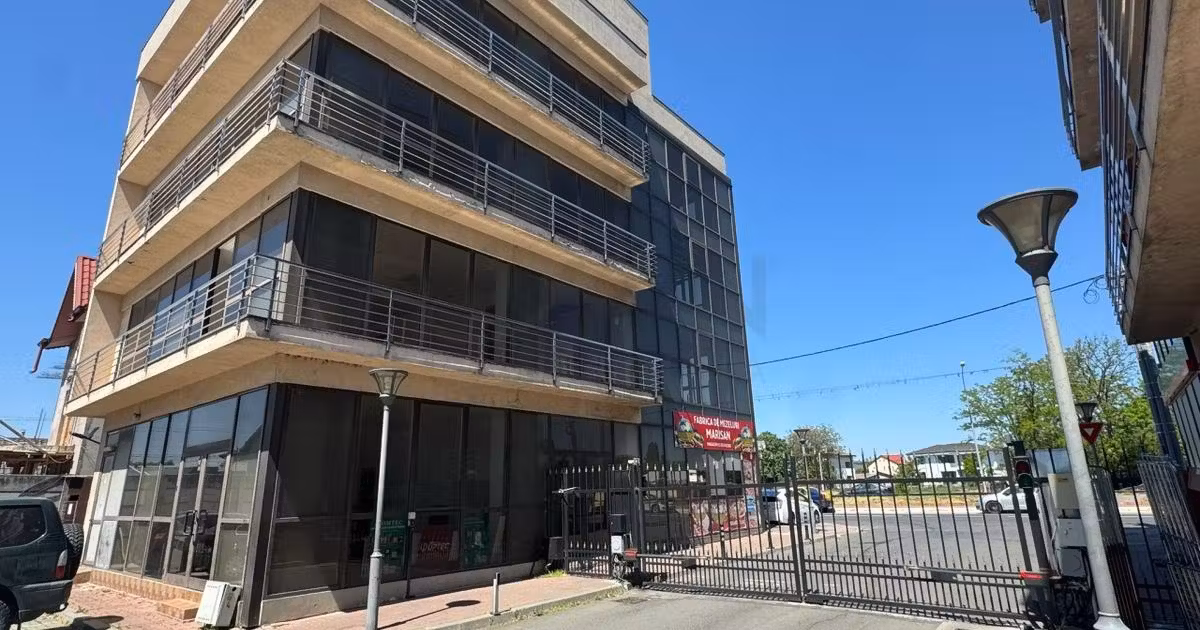 Spațiu comercial de vânzare 638 mp în zona Industriilor, Sector 3