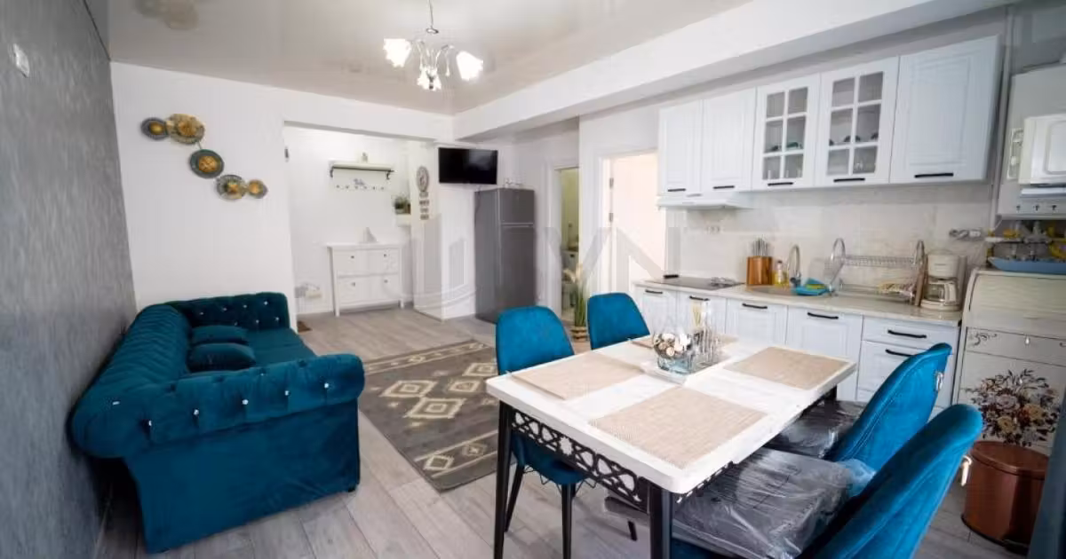 Apartament de vânzare cu 2 camere, mobilat în Năvodari