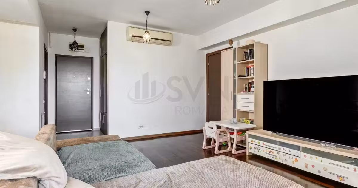 Apartament de vânzare cu 3 camere, mobilat în zona P-ța Victoriei, Ultracentral
