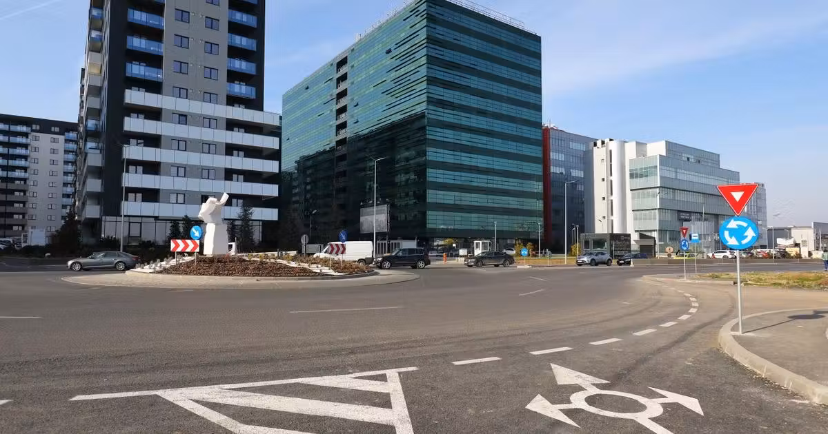 Birou · 300 m², Pipera, București