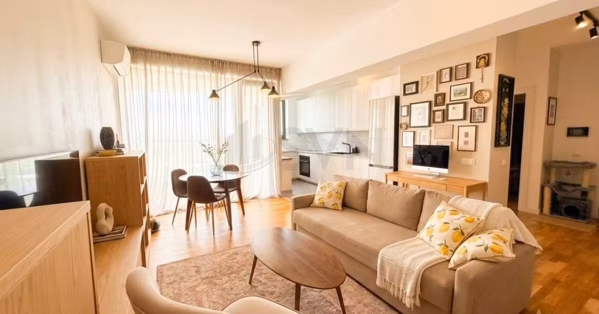 Apartament de vânzare cu 2 camere, mobilat în zona Băneasa, Sector 1