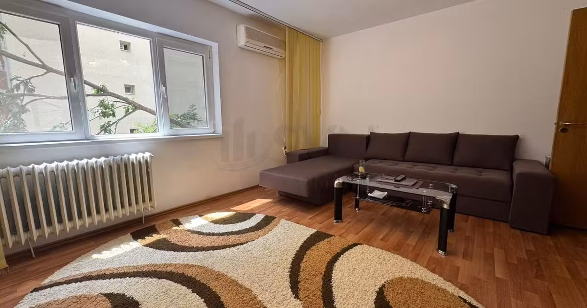 Apartament de vânzare cu 3 camere, mobilat în zona Unirii, Sector 3