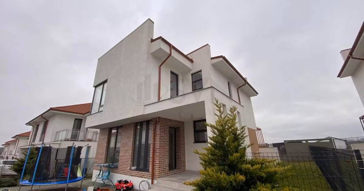 Casă individuală de vânzare cu 5 camere în Mogoșoaia