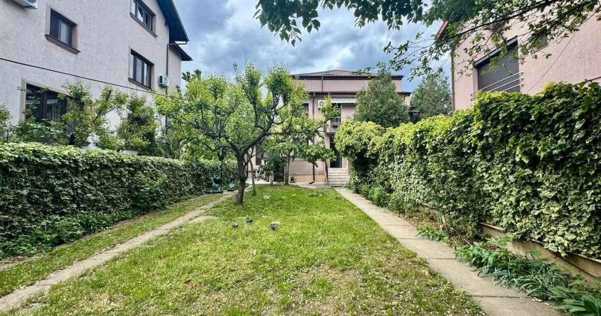 Casă individuală de vânzare cu 6 camere în zona Domenii, Sector 1