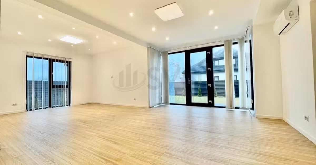 Casă individuală de vânzare cu 5 camere în Tunari